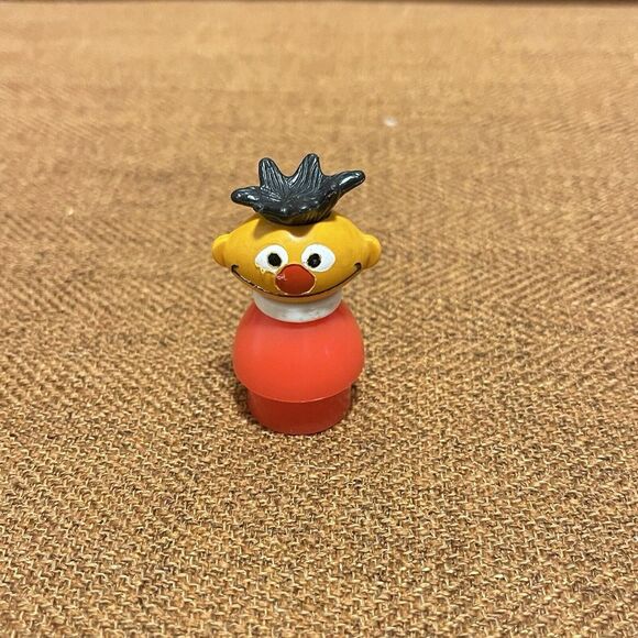 Vintage Fisher‎ Price Little People Ernie Sesame Street #938 or Clubhouse #937 - Picture 1 of 2